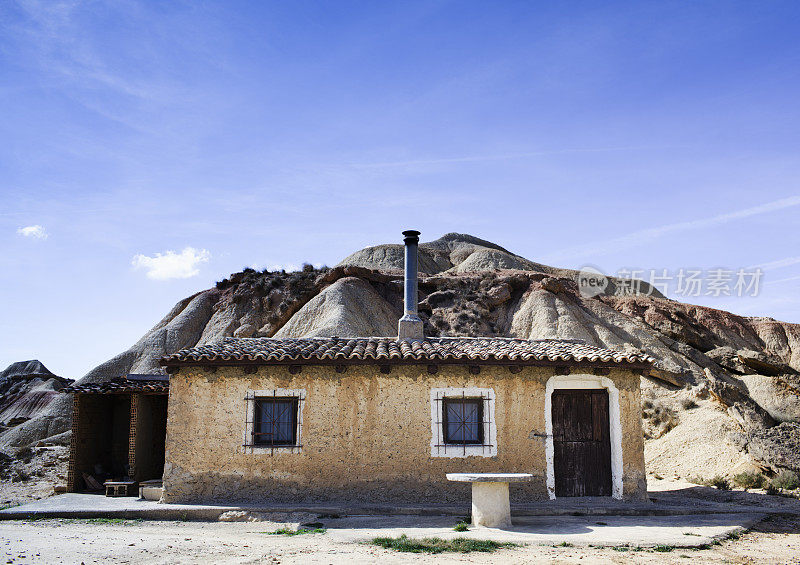 在Bardenas Reales沙漠的旧小屋